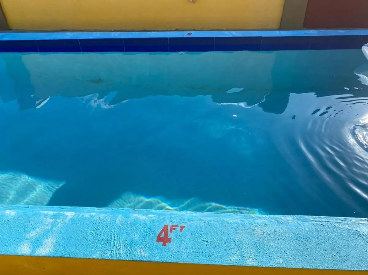 Paradise Villa Shared Onsite Private Pool Onsite Gym Ocho Rios 0*,